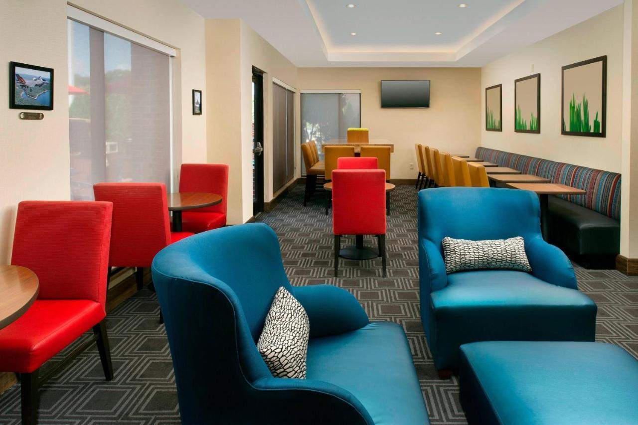 Towneplace Suites By Marriott Lexington Park Patuxent River Naval Air Station Bagian luar foto